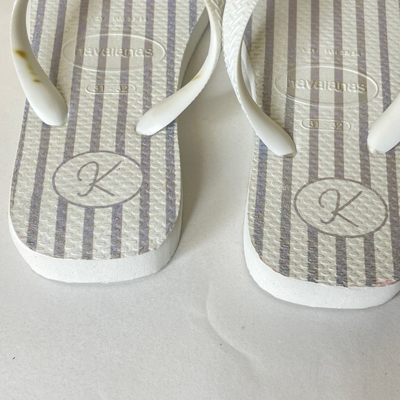 Girls Havaianas Flip Flops Customized with Initial K - Flaws - Picture 7 of 16